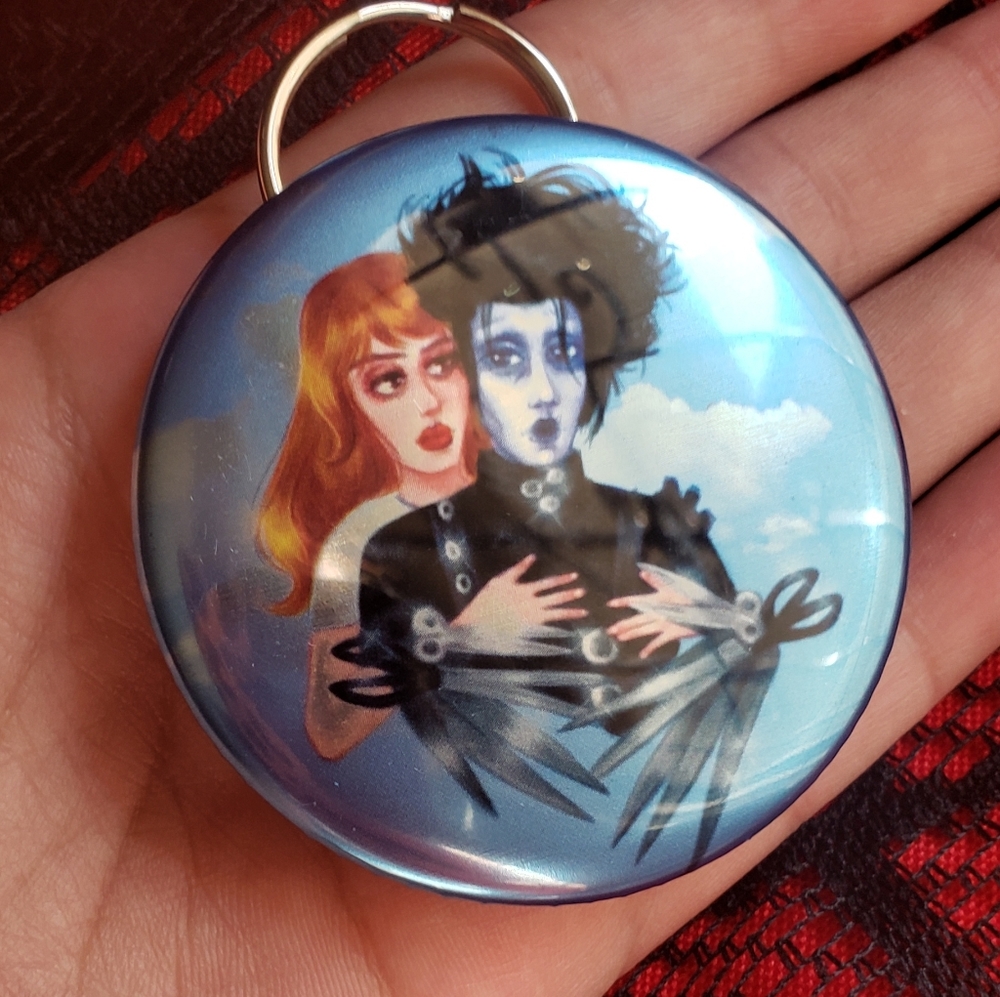COPY - Edward Scissorhands Keychain 2n1